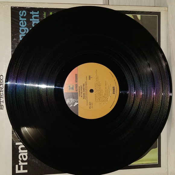 Vintage Frank Sinatra Strangers In The Night LP Vinyl Reprise Records FS-1017 - Picture 4 of 5